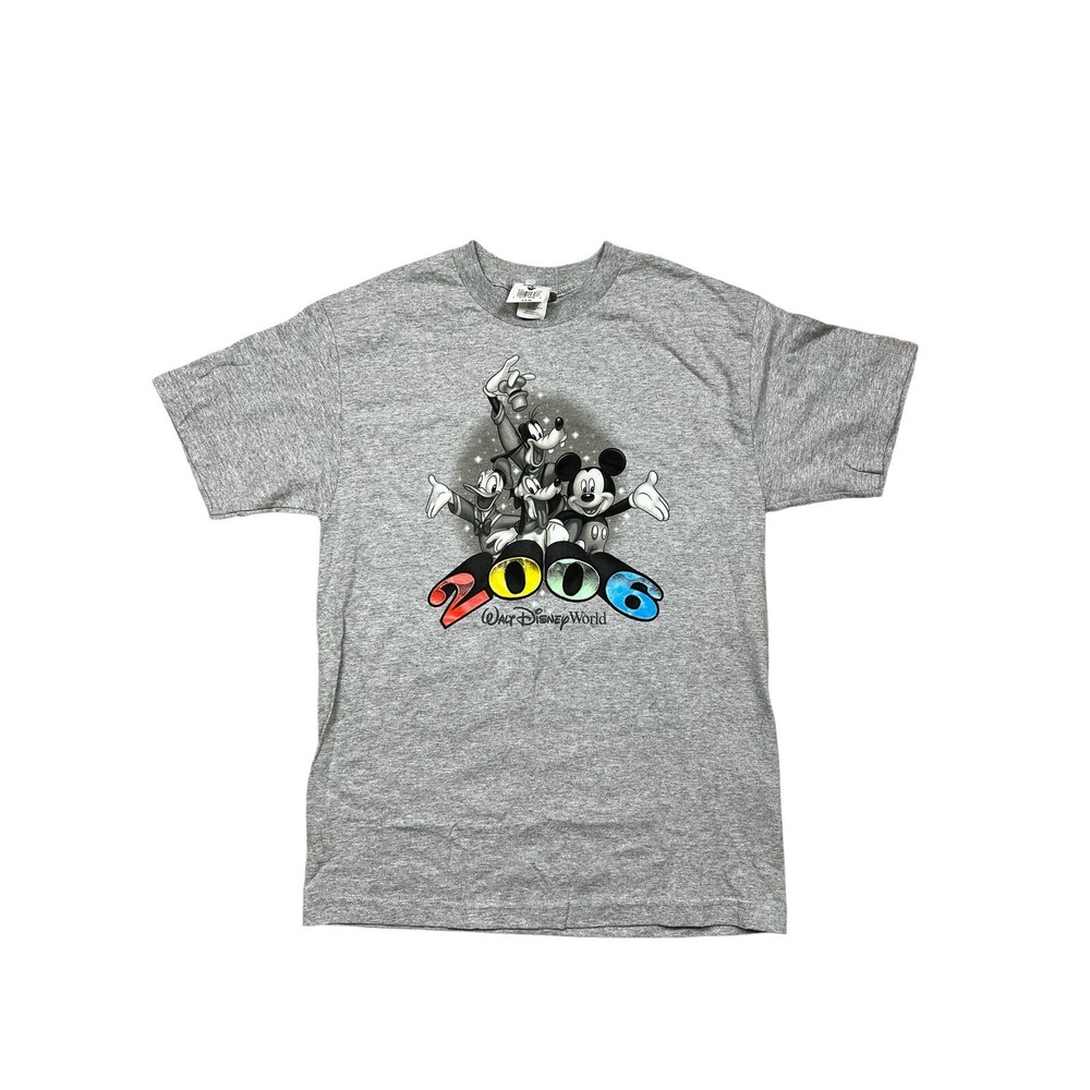 Vintage Walt Disney World Shirt Mens M Gray Spellout Logo 2006 Cartoon Mickey